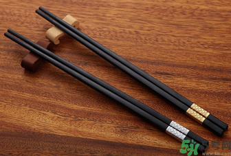 合金筷子用的什么材料？合金筷子和不銹鋼筷子哪個好？