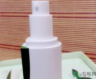 韓后茶蕊嫩白系列適合什么膚質？韓后茶蕊baby白適合敏感肌嗎？