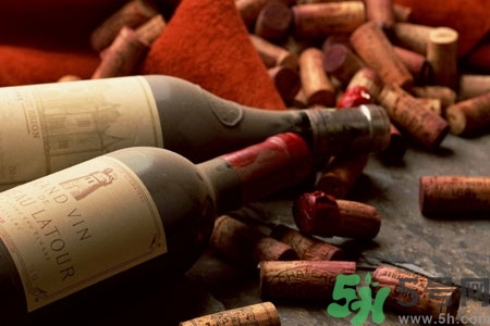 紅酒開瓶器怎么用？沒有開瓶器怎么開紅酒？