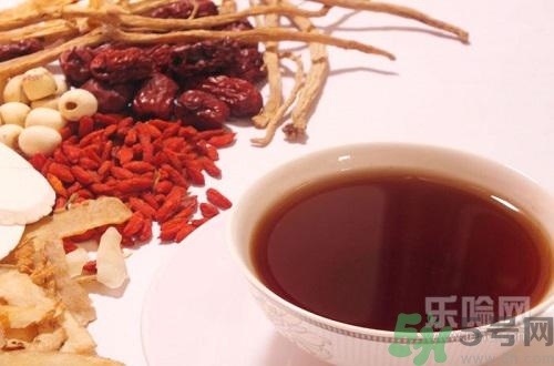 黃芪當歸可以泡水喝嗎？黃芪當歸泡水喝有什么功效？