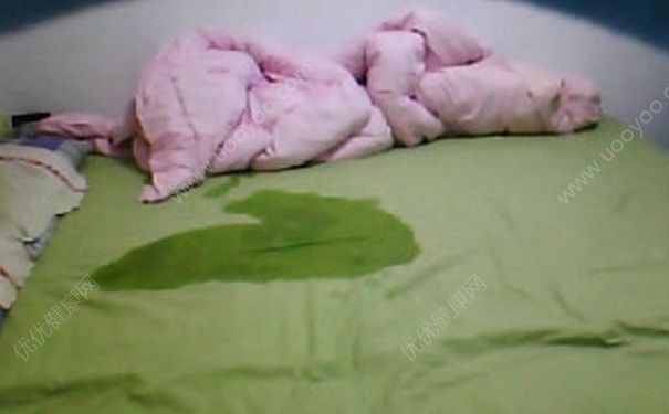 15歲男孩為什么會尿床？15歲男孩尿床怎么治療？
