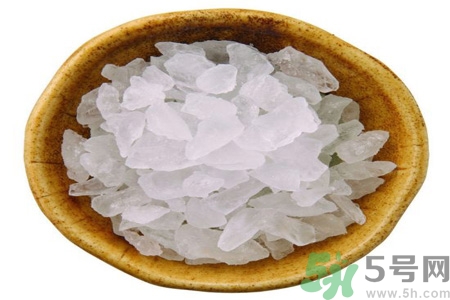 冰糖和白糖紅糖有什么區(qū)別？冰糖和普通糖有什么區(qū)別？