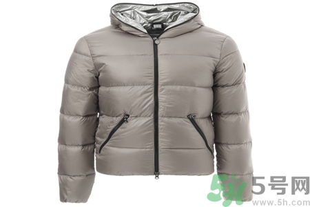 羽絨服日常如何保養(yǎng)？羽絨服局部清潔的方法有哪些？