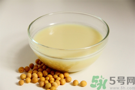 豆?jié){是堿性還是酸性？豆?jié){是涼性還是熱性？