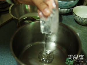 水晶月餅用的什么粉？水晶月餅的做法及配方