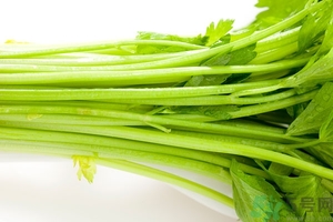 芹菜汁能去斑嗎？芹菜汁可以做面膜嗎？