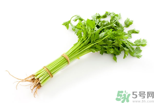 芹菜汁能去斑嗎？芹菜汁可以做面膜嗎？