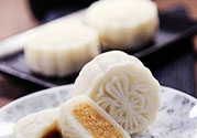 冰皮月餅和冰淇淋月餅有什么區(qū)別？冰皮月餅和冰淇淋月餅?zāi)膫€(gè)好吃？