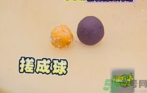 水晶月餅用的什么粉？水晶月餅的做法及配方