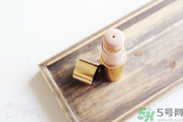 estee lauder氣墊粉底棒怎么樣？雅詩蘭黛氣墊粉底棒好用嗎？