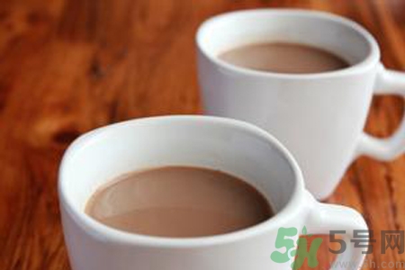 為什么喝奶茶后睡不著覺？喝奶茶會失眠怎么辦？