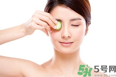 貼黃瓜片后要洗臉嗎？敷黃瓜片后需要洗臉嗎？