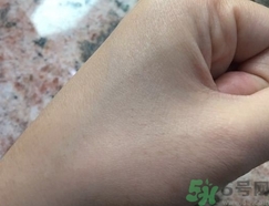 菲詩小鋪水光無瑕氣墊修顏乳怎么用？菲詩小鋪氣墊cc使用方法