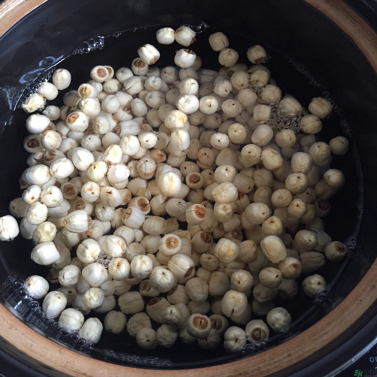 蓮蓉月餅的餡料是什么？蓮蓉月餅的餡料怎么做？