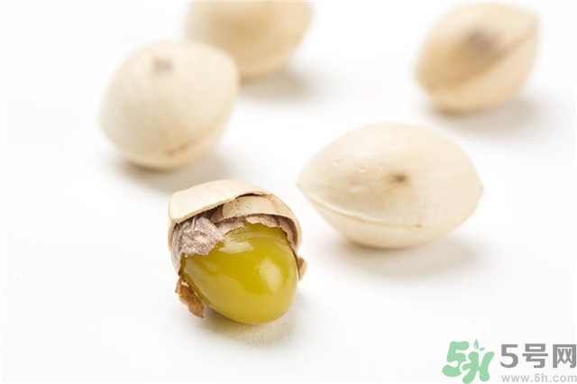 白果什么時(shí)候成熟？沒熟的白果能不能吃？