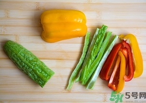 喝苦瓜汁會影響月經(jīng)嗎？來月經(jīng)可以喝苦瓜汁嗎？