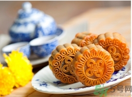 蛋黃月餅好吃嗎？蛋黃月餅?zāi)膫€牌子好吃？