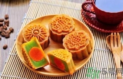 蛋黃月餅好吃嗎？蛋黃月餅?zāi)膫€牌子好吃？