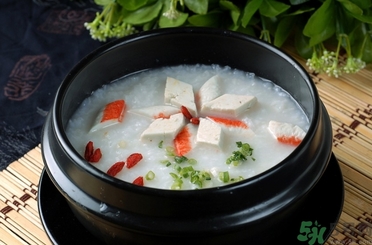 結(jié)腸息肉手術(shù)后吃什么？結(jié)腸息肉手術(shù)后要注意什么？