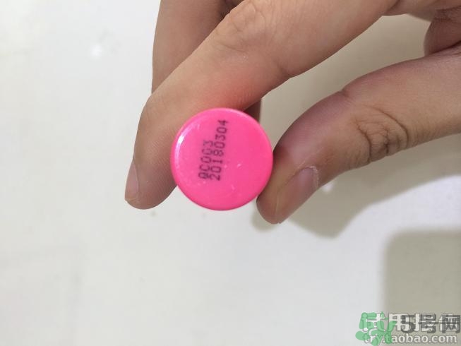 夢妝唇膏筆怎么用?夢妝唇膏筆使用方法。