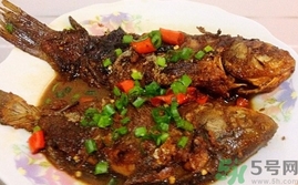 鯽魚(yú)可以和冬瓜一起吃嗎?鯽魚(yú)能和冬瓜同吃嗎?