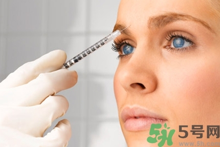 玻尿酸隆鼻的危害有哪些？玻尿酸隆鼻的副作用是什么？