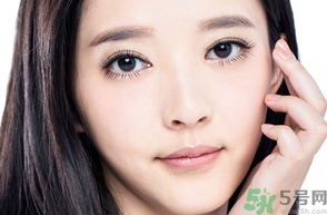20歲的女生用什么護膚品比較好？20歲的女生適合用什么護膚品？