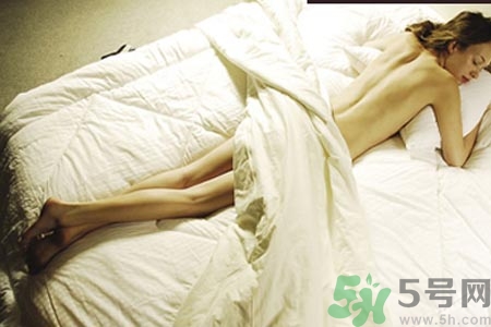 少女可以裸睡嗎？少女適合裸睡嗎？