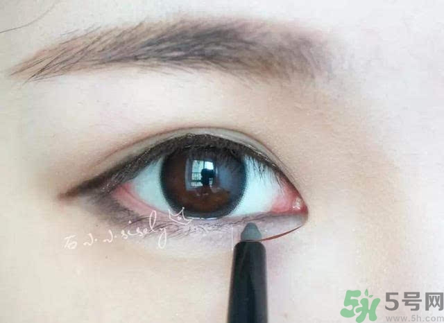 iu李智恩桃花妝怎么化？iu李智恩桃花妝怎么打造？