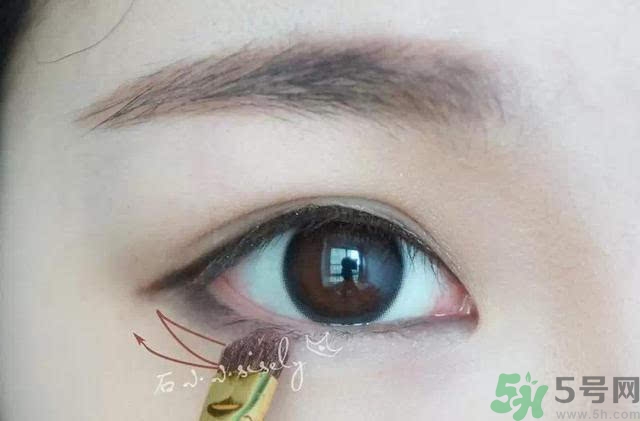 iu李智恩桃花妝怎么化？iu李智恩桃花妝怎么打造？