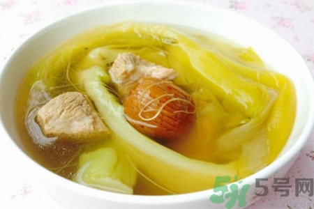 秋季吃什么滋陰潤肺？秋季女人養(yǎng)生滋陰潤肺湯譜