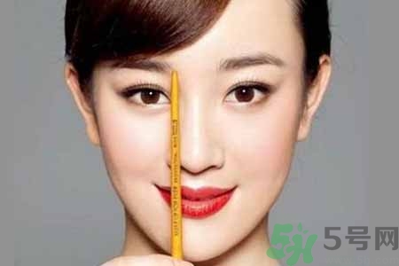 ?眉毛上可以涂生發(fā)液?jiǎn)?？眉毛涂生發(fā)水有副作用嗎？
