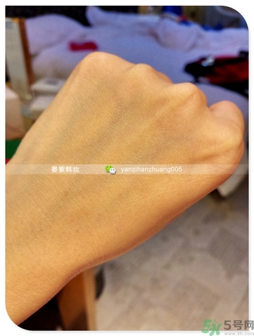 ahc玻尿酸噴霧怎么用？ahc b5玻尿酸噴霧使用方法