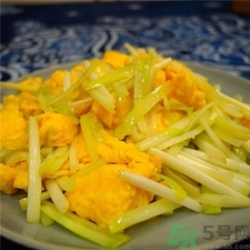 韭黃的營(yíng)養(yǎng)價(jià)值 韭黃的功效與作用 韭黃的營(yíng)養(yǎng)價(jià)值 韭黃的功效與作用