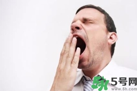 下午犯困怎么辦？犯困按摩什么穴位效果最快？