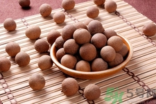 干桂圓怎么吃不上火？吃干桂圓有什么好處？