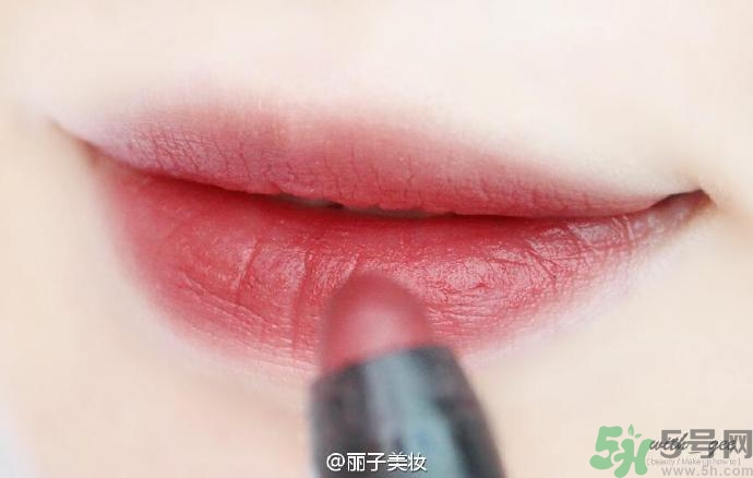 韓孝珠妝怎么化？韓孝珠韓式清新裸妝怎么化？