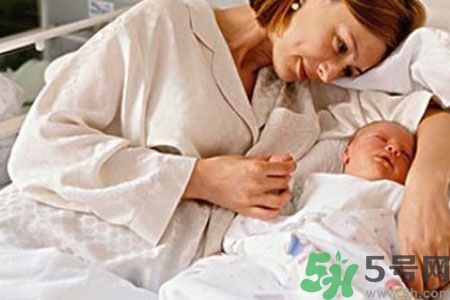 秋天怎么坐月子？秋天坐月子需要注意什么？