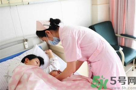 秋天怎么坐月子？秋天坐月子需要注意什么？