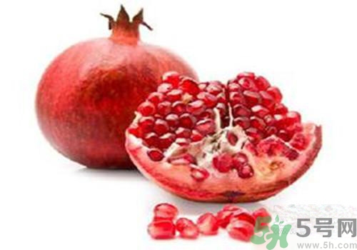 吃石榴手變黑是怎么回事？吃石榴手變黑怎么洗掉？