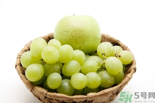 葡萄和蘋果可以一起吃嗎？葡萄和蘋果可以一起榨汁嗎？