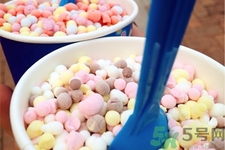 吃冰可以治療感冒嗎？喉嚨痛可以吃冰淇淋嗎？