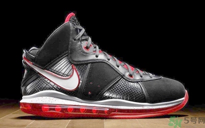 耐克鞋子開(kāi)膠怎么辦？耐克鞋子脫膠怎么處理？