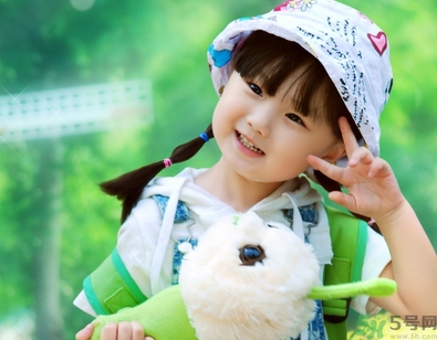 小孩耳朵疼是怎么回事？小孩耳朵疼怎么辦？