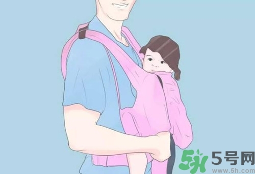 嬰兒怎么抱？嬰兒怎么抱著喂奶？