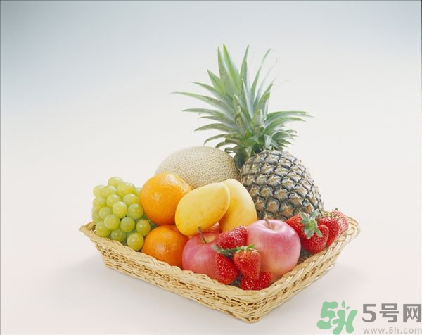 葡萄和蘋果可以一起吃嗎？葡萄和蘋果可以一起榨汁嗎？