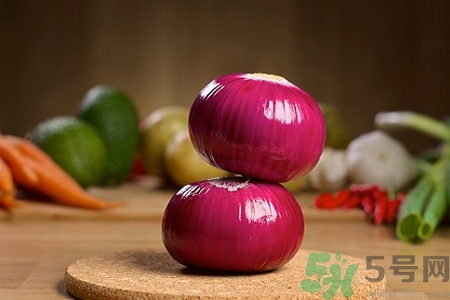 吃洋蔥的好處和壞處是什么？吃洋蔥可以降血糖嗎？