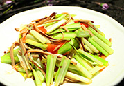 韭黃是蒜黃嗎？韭黃和蒜黃的區(qū)別？