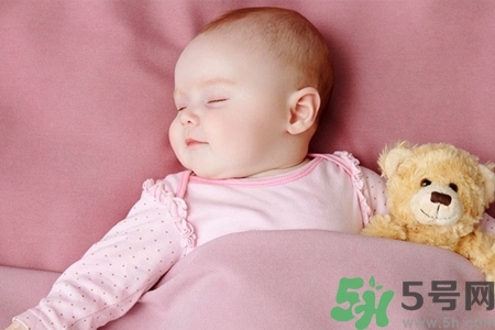 小孩半夜哭鬧怎么回事？小孩半夜哭鬧怎么辦？
