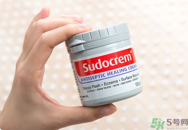 Sudocrem屁屁霜怎么用？sudocrem屁屁霜初生寶寶能用嗎？